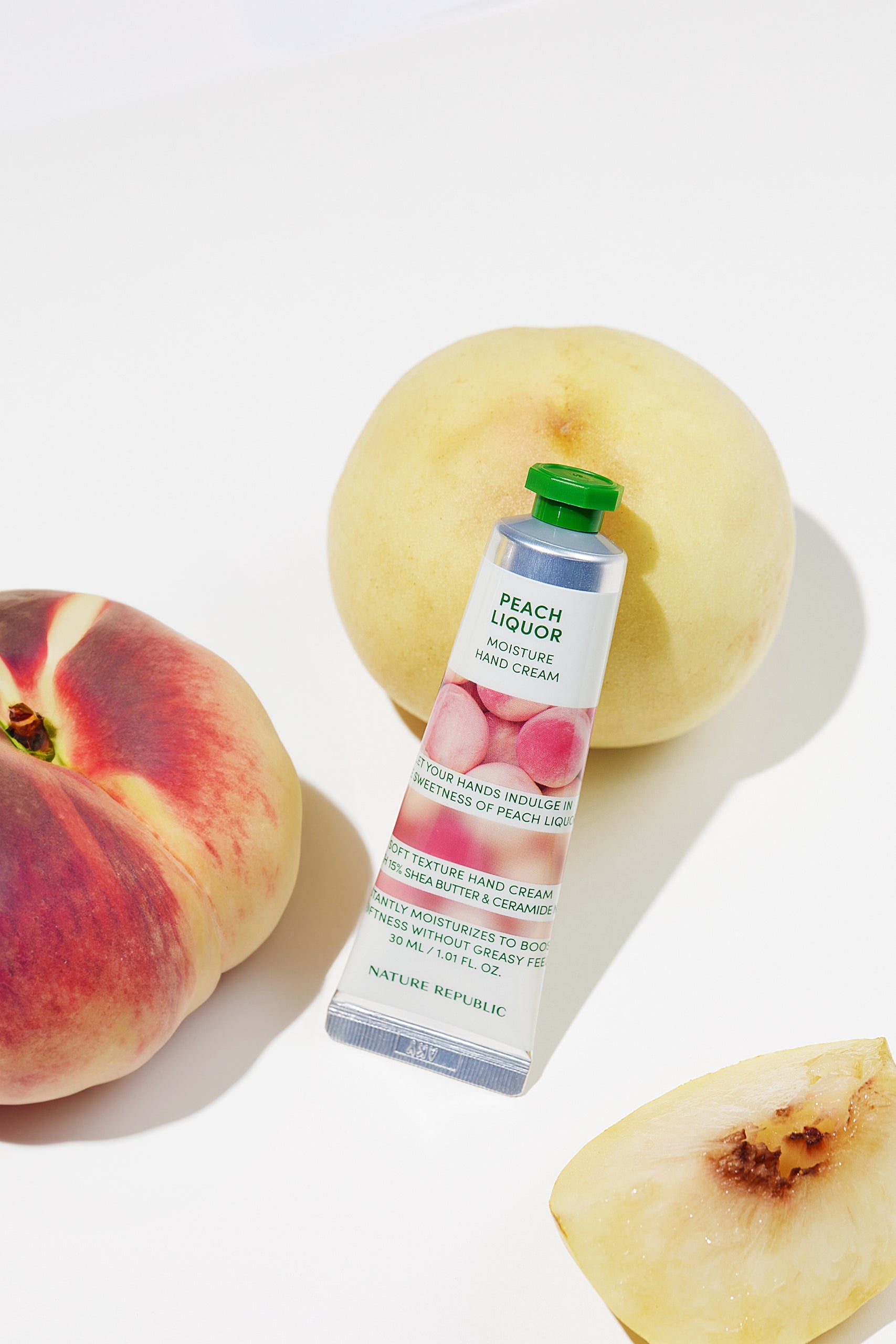 Hand & Nature Peach Liquor Hand Cream - Crema de maini cu extract de piersica - HER