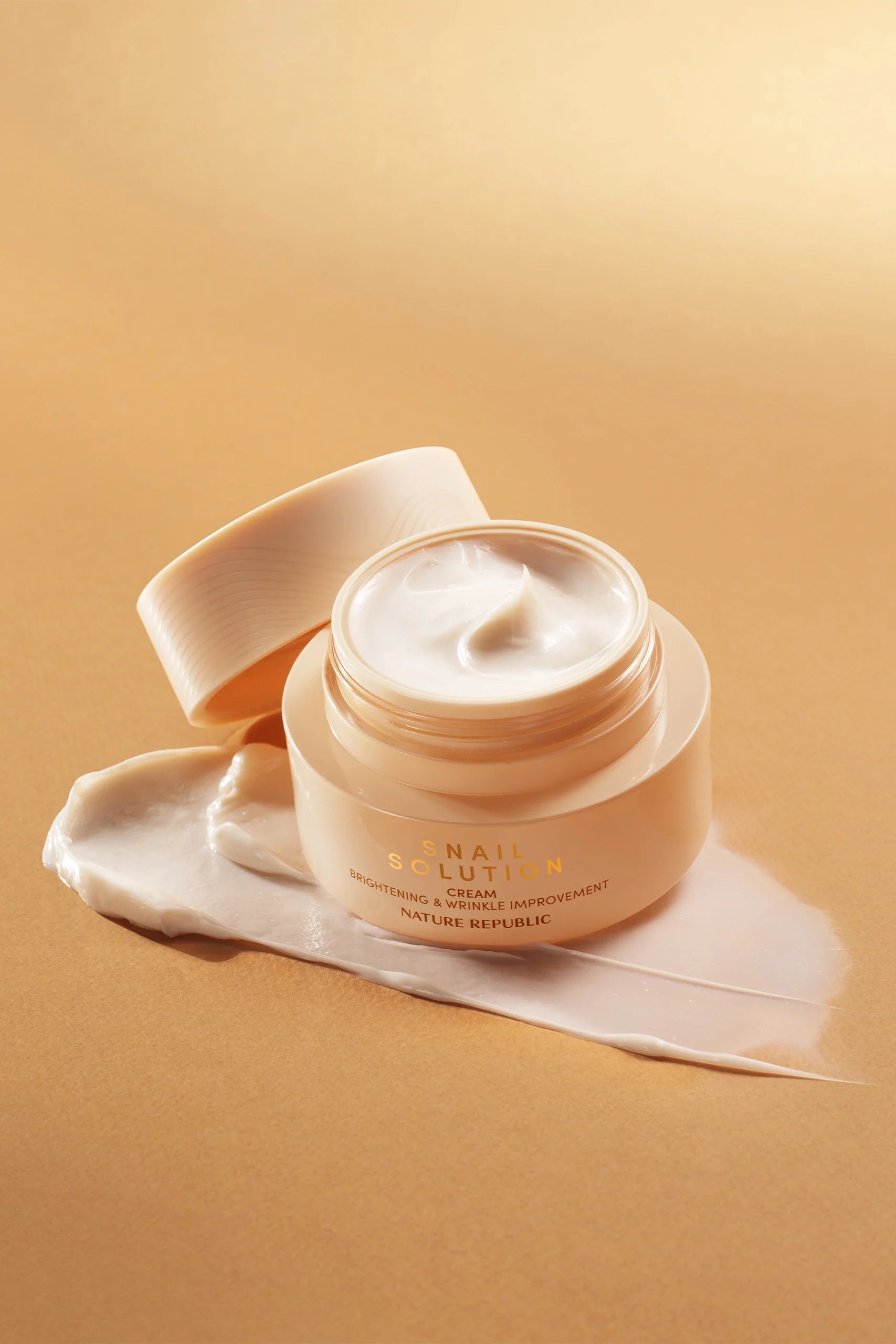 Snail Solution Cream - Crema hidratanta de fata cu Extract de Melc - HER