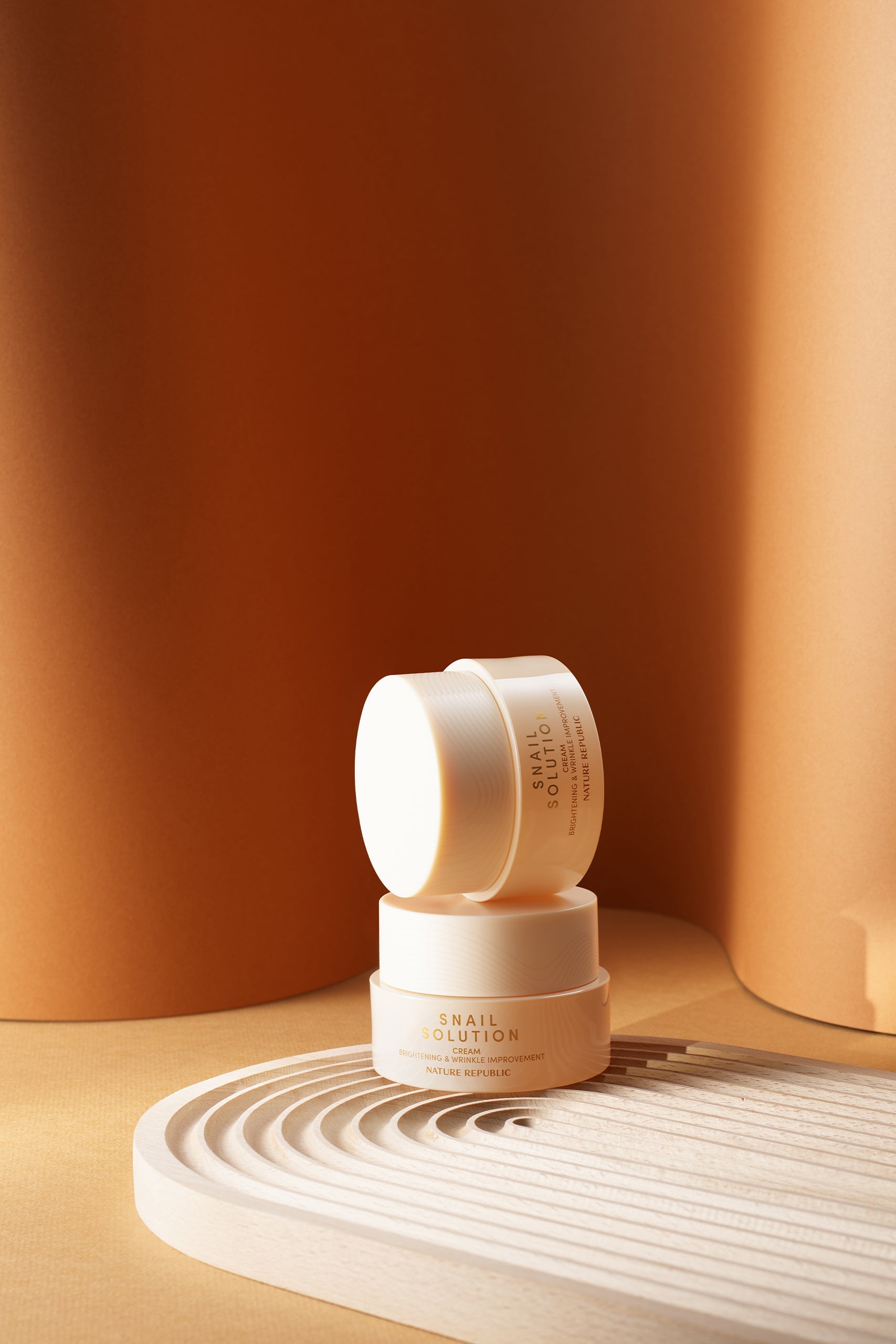 Snail Solution Cream - Crema hidratanta de fata cu Extract de Melc - HER